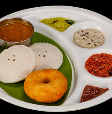 Idly (2 each and 1 Vada)